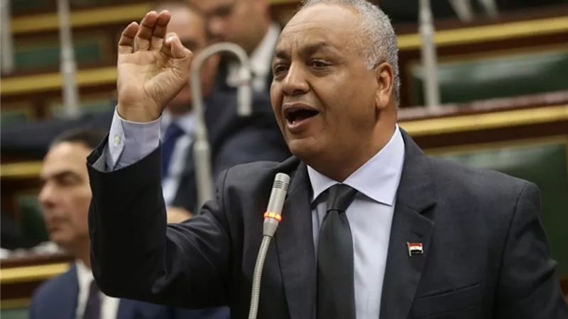 بكري: رئيس الوزراء وجه بعودة ركاب الرحلة ٦١١ من الكويت