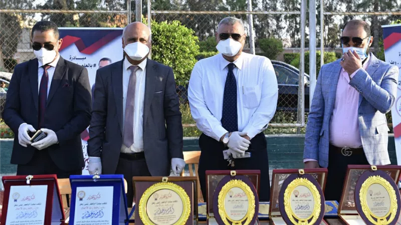 وكيل صحة الغربيه . يكريم أعضاء الفريق الطبي بالمدينه الجامعيه بسبرباي -صور