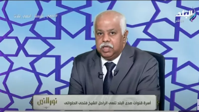 تعليق حمدي رزق على مبادرة الدعاء والصلاة للتخلص من فيروس كورونا.. فيديو
