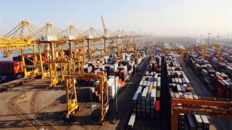37 مليار درهم تجارة أبوظبي غير النفطية خلال شهرين