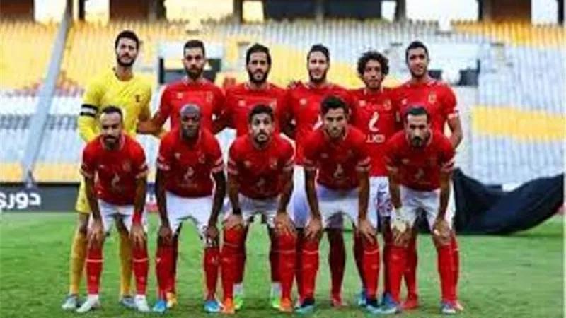 نجم الأهلي يكشف عروض الرحيل عن القلعة الحمراء