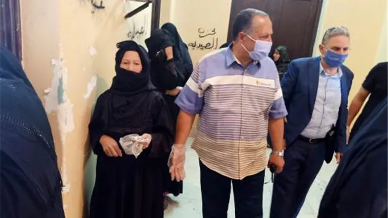 محافظ أسيوط يوجه بالتنسيق بين كافة القطاعات لتيسير صرف معاشات مايو