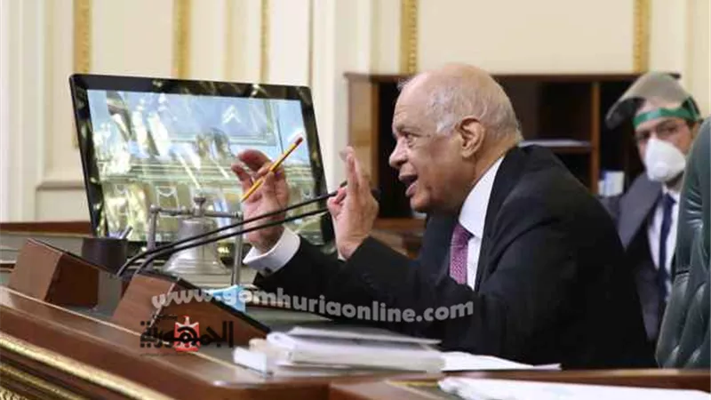 عبد العال: البنك المركزي كالقلب ينظم دوران حركة الاقتصاد والاستثمار والسياسة النقدية