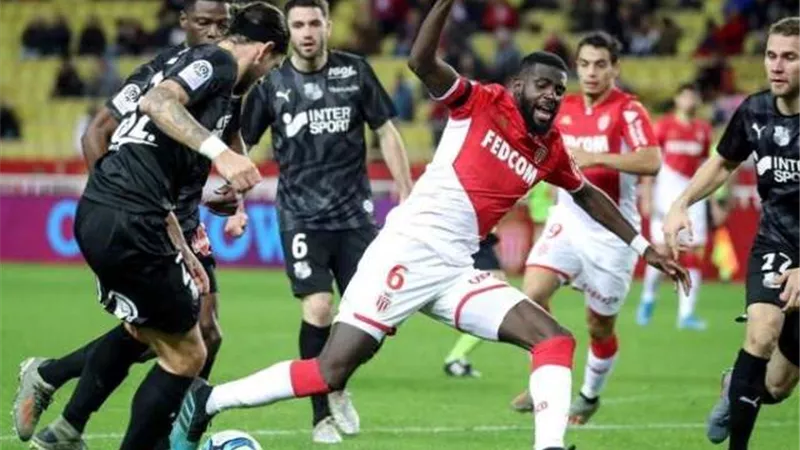 رابطة الدوري الألماني: 10 إصابات بكورونا في أندية الدرجتين الأولى والثانية