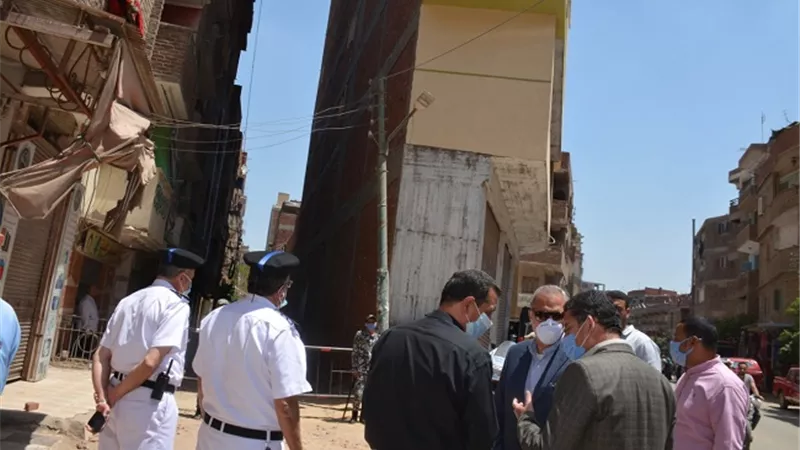 المحافظ يشرف على حملات الازالة للمباني المخالفه بطوخ والقناطر وقليوب