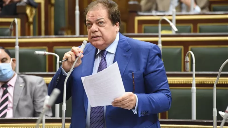 أبو العينين يطالب الحكومة باستثمار تريليون جنيه مدخرات غير مستغلة بالبنوك لدفع التنمية