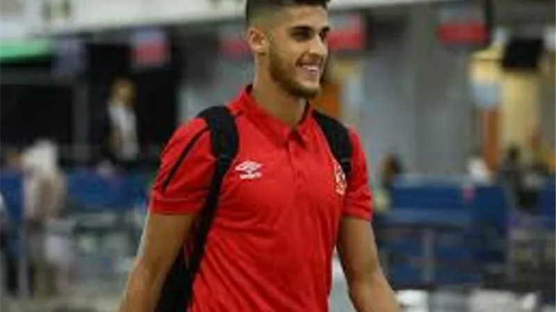 قرار مفاجئ من الاهلى بشان احمد الشيخ وعلى لطفى