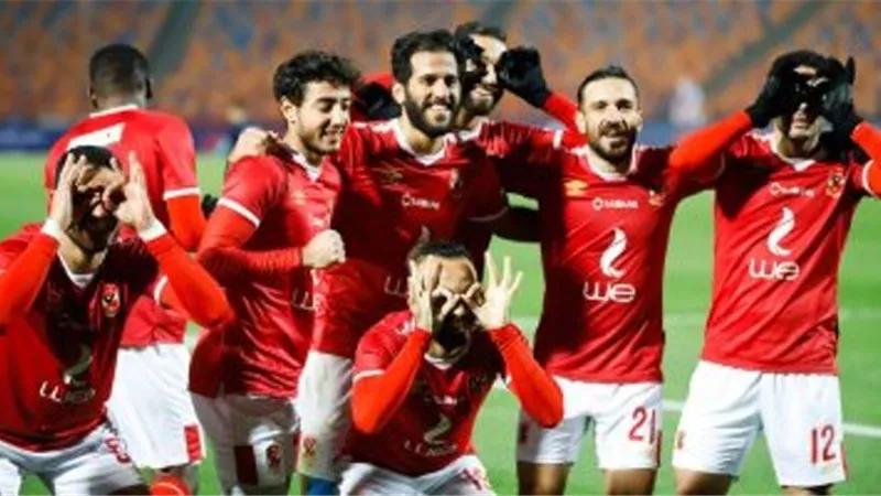 القيعى يحصل على توقيع نجم بيراميدز الحالى والزمالك السابق