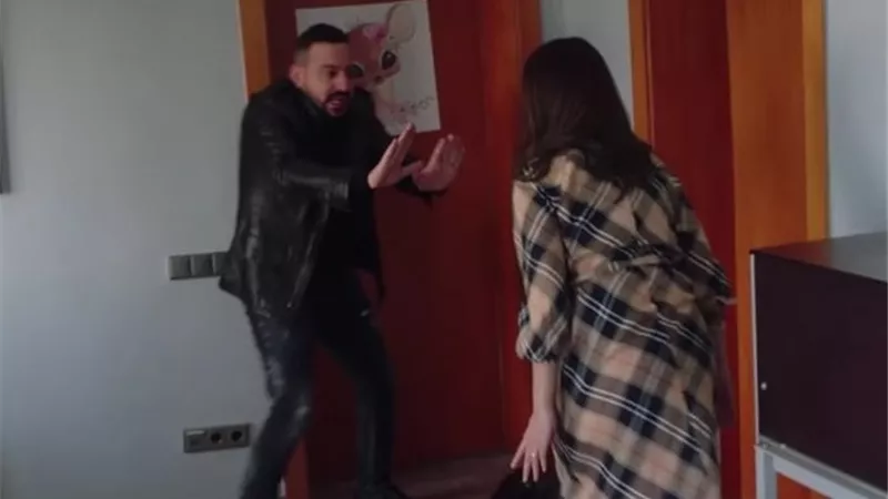 اشادات بتحول شخصية هبة مجدى من الزوجة المطيعة للانفجار فى مسلسل 