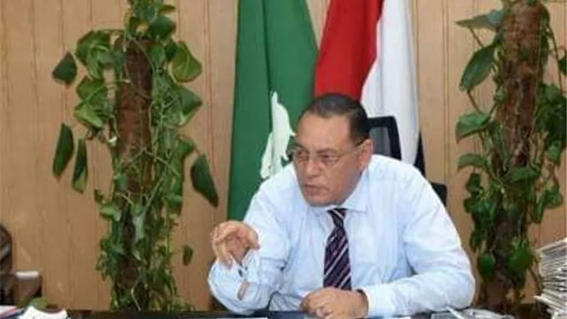 تدعيم جمعية الهلال الأحمر والإدارات الإجتماعية بـ1245كرتونه مواد غذائية ودواجن