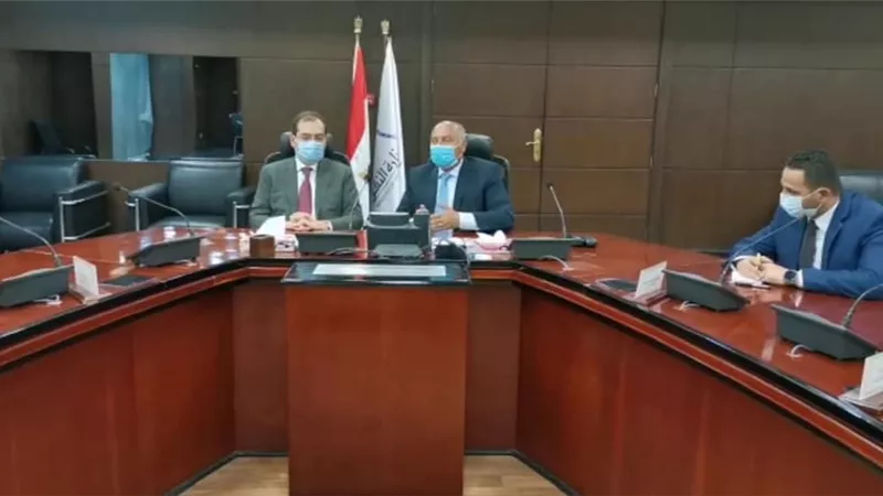 وزيرالنقل :تطوير خط قنا/ سفاجا /أبو طرطور يخدم مشروع المثلث الذهبي