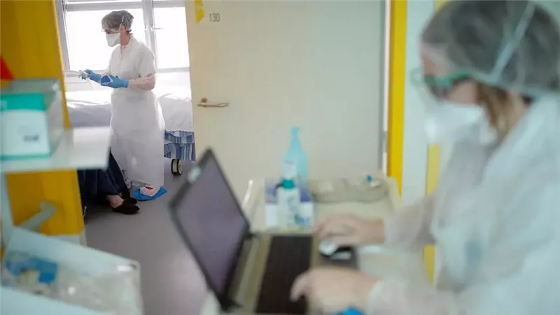 علماء يبتكرون أنسجة نانو تحد من انتشار كورونا