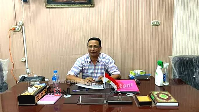 مدير مستشفي الداخلة يناشد المخالطين البقاء في منازلهم بالوادى الجديد