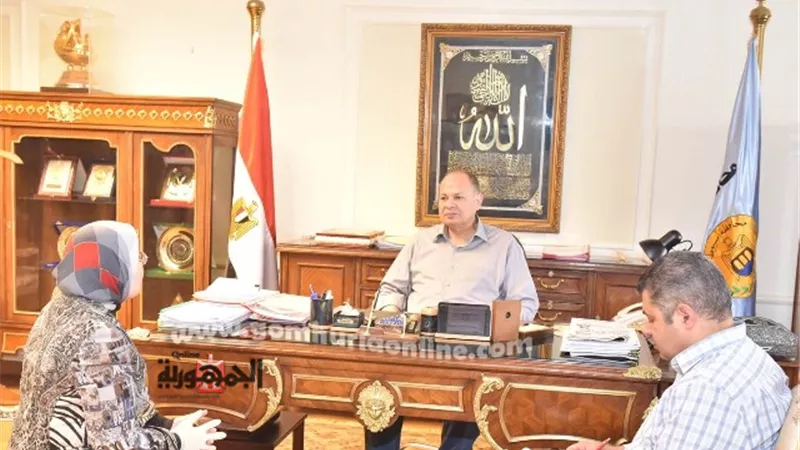 محافظ أسيوط يلتقي مقررة فرع المجلس القومي للمرأة