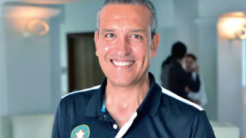 عزيز بودربالة: حكيم زياش لاعب مهم.. وفخور بـ محمد صلاح.. فيديو
