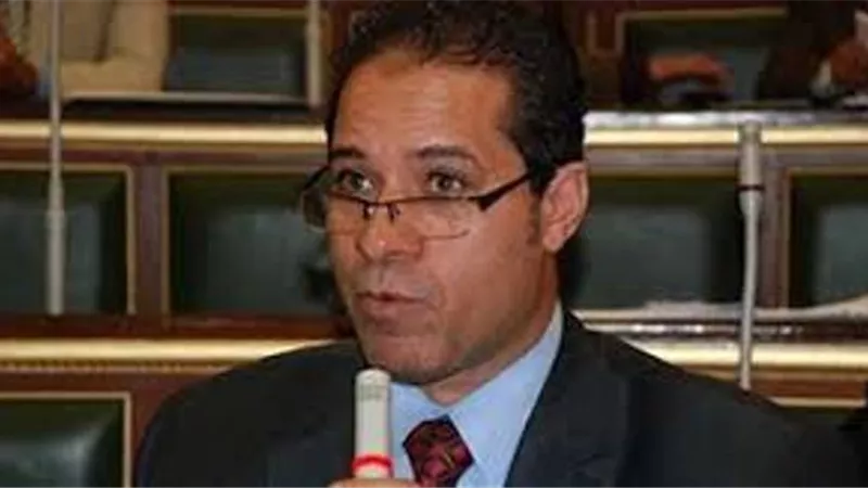 نائب برلماني يطالب بتخصيص 10 ملايين جنية للطرق المتهالكة ببنها