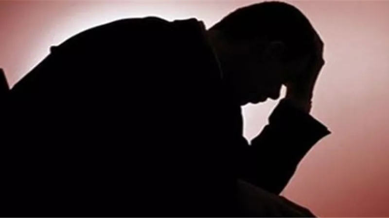 انتبه... تلك العلامات تُنبئك بتدهور صحتك النفسية