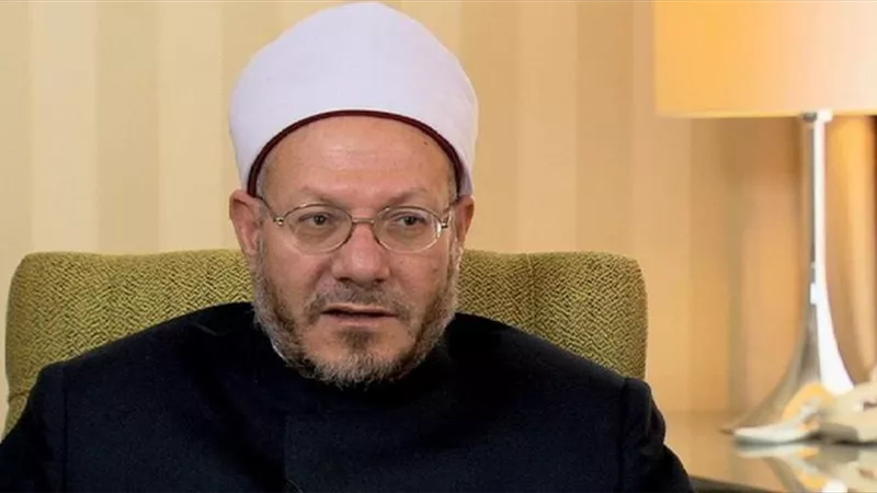 المفتي يحسم الجدل حول تعجيل زكاة المال وزكاة الفطر.. فيديو