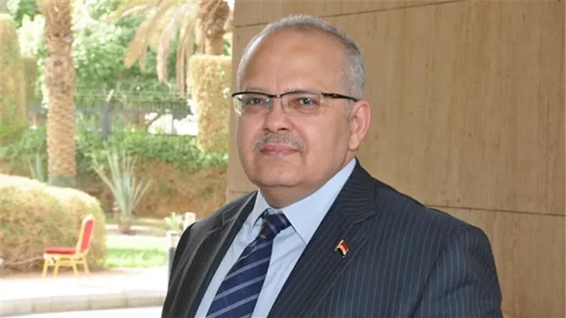 جامعة القاهرة تعلن عناوين وموعد تسليم الأبحاث إلى الكليات