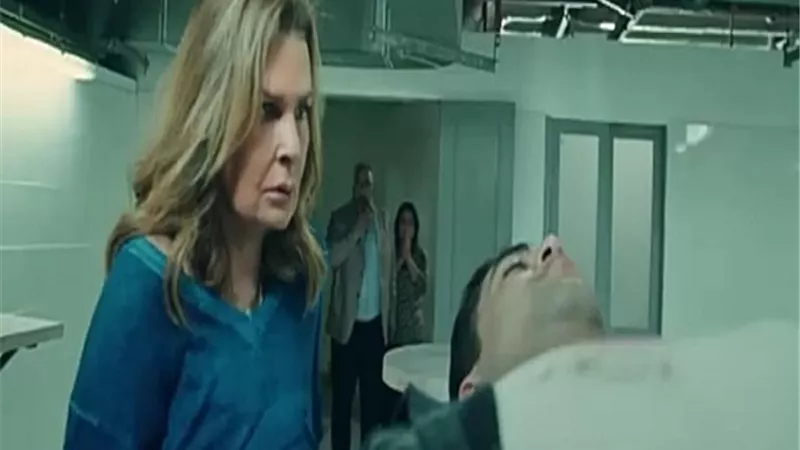 يسرا تتألق بمشهد مؤثر فى التعرف على نجلها بالمشرحة وتبكى الجمهور بخيانة عهد.. فيديو