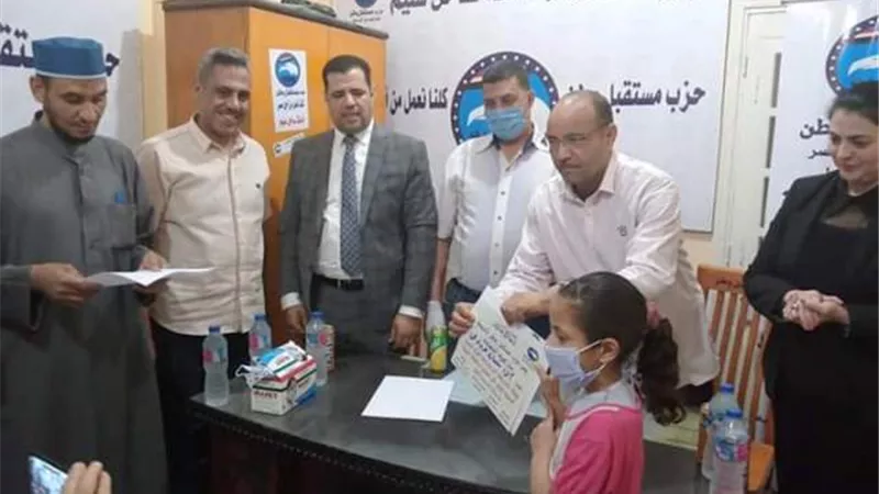رئيس مدينة ساحل سليم يشارك في توزيع جوائز مسابقة القرآن الكريم لمستقبل وطن أسيوط.. بالصور والأسماء
