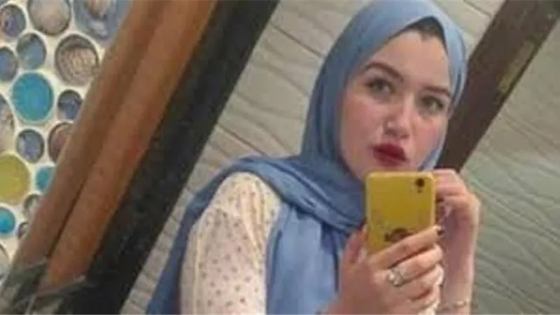 تجديد حبس حنين حسام 15 يوما على ذمة التحقيقات