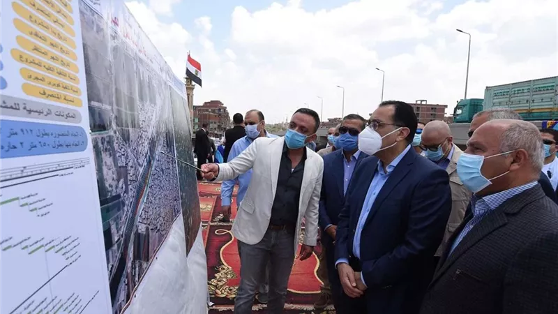 رئيس الوزراء يتفقد عدداً من كباري مشروع رفع كفاءة طريق بنها المنصورة
