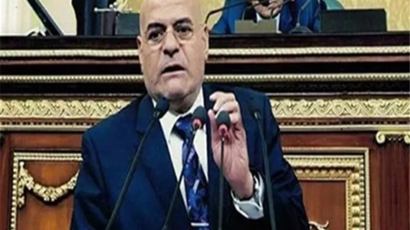 النائب فايز بركات: الأسواق الشعبية بؤر لانطلاق كورونا بين المواطنين