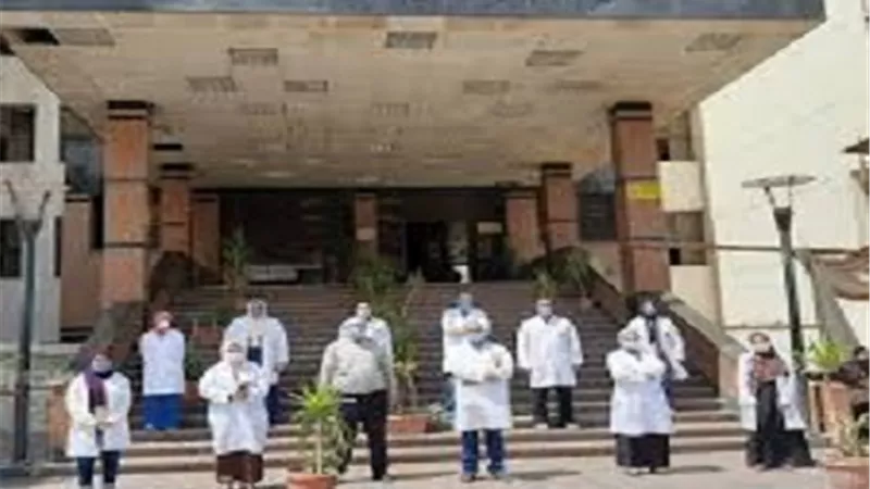 جامعة أسيوط تكشف وجود 21 مريضاً من مصابي كورونا بمستشفى الراجحى