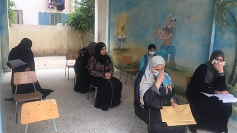 محافظ أسيوط يعلن بدء استلام المشروعات البحثية من الطلاب بجميع المدارس وتطبيق الاجراءات الاحترازية والتطهير لمواجهة كورونا