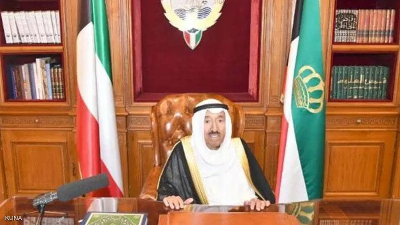 بعد فرض الحظر الشامل.. أمير الكويت يدعو مواطنيه للالتزام