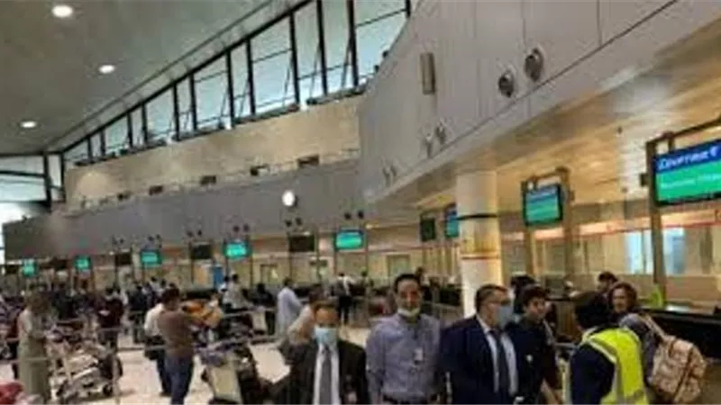 3 رحلات استثنائية تجلي 490 مصريا من العالقين بالكويت