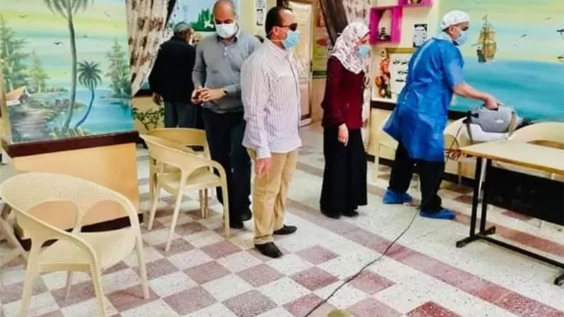 رؤساء المدن بكفر الشيخ يواصلون حملات التطهير والتعقيم