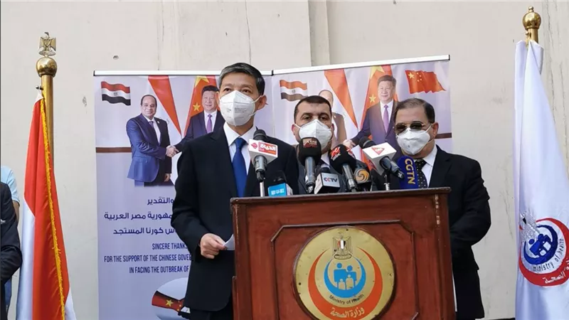سفير بكين بالقاهرة: مصر والصين صديقان عزيزان.. ونقدم المساعدات كرد للجميل