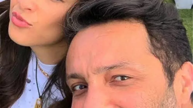 صورة والد ياسمين عبد العزيز تشغل السوشيال ميديا