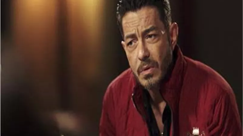 احمد زاهر : محمد رمضان متواضع وكان بنا كمية كبيرة فى المسلسل.. وسعيد بتويتة علاء مبارك..فيديو