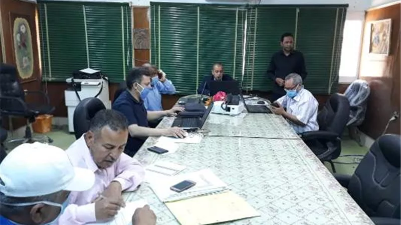 طلاب الأول الثانوي يسجلون ١٠٠% على منصة اختبار الرياضيات بالوادى الجديد.صور