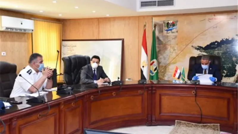 محافظ الفيوم يوجه بسرعة تنفيذ مشروعات الخطة الاستثمارية