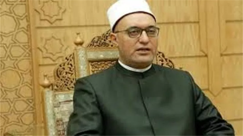 أمين 