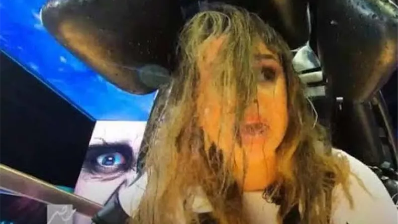 رامز جلال يسخر من ضحيته منه عرفه