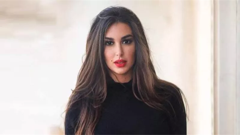 شاهد صورة لياسمين صبرى تشعل السوشيال ميديا بالضفيرة