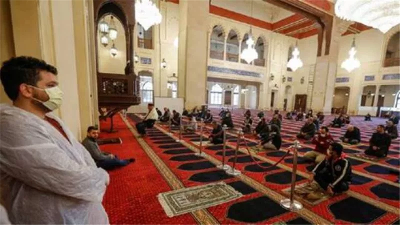 مسلمو نيجيريا يشاركون الدعاء والصيام والصلاة من أجل الإنسانية