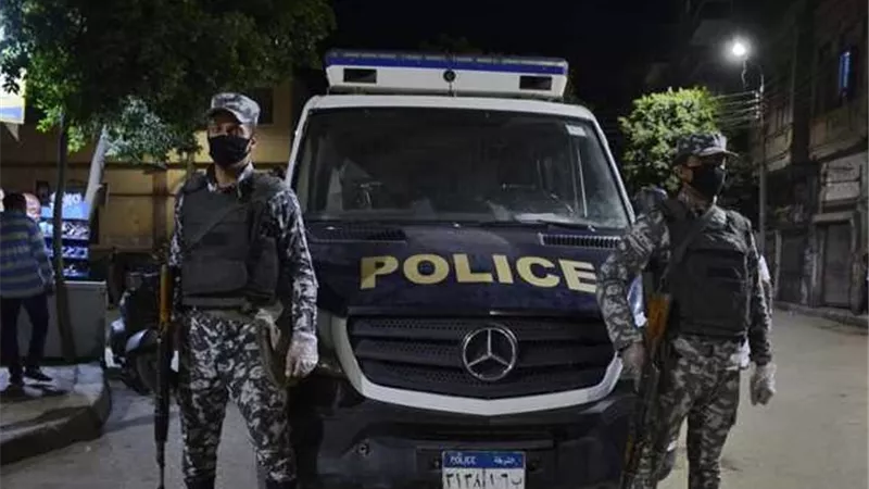 حبس محام بالمنصورة .. تعدى على ضابط وخالف قرار الحظر