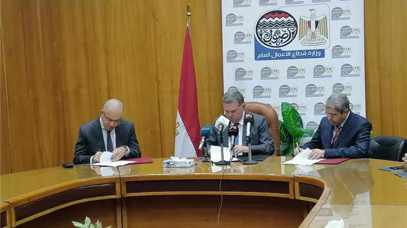 وزير قطاع الاعمال العام: تنفيذ اول كتالوج الكترونى للمنتجات المصرية ومدخلاتها