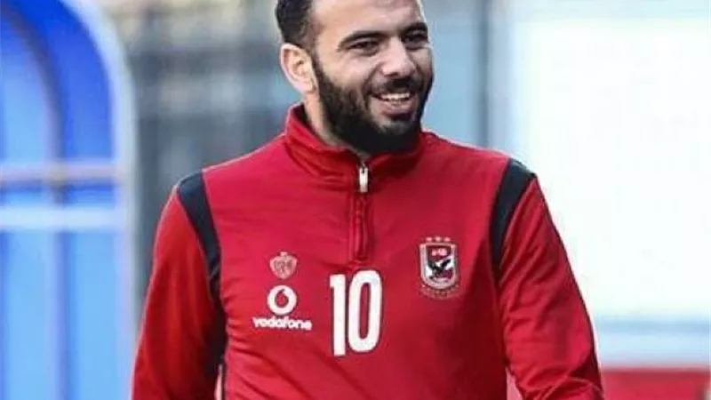مدرب الاهلى السابق يوجه رسالة نارية لـ عماد متعب