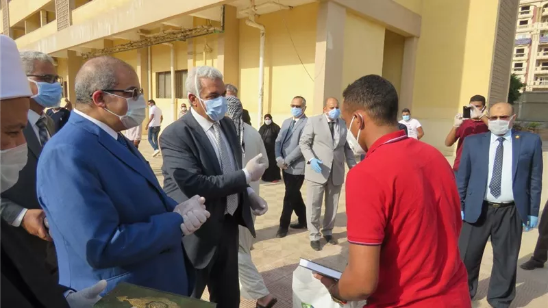 جامعة الأزهر تستقبل الفوج السادس للعائدين من الخارج