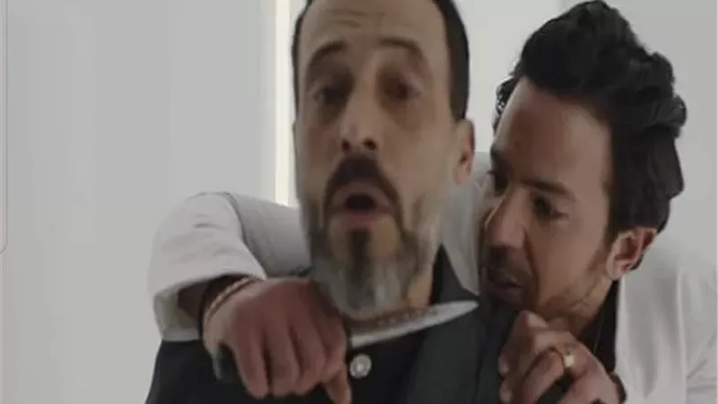 قاتل أرسلان يضع سلاح على رقبة يوسف الشريف فى الحلقة 19 من 