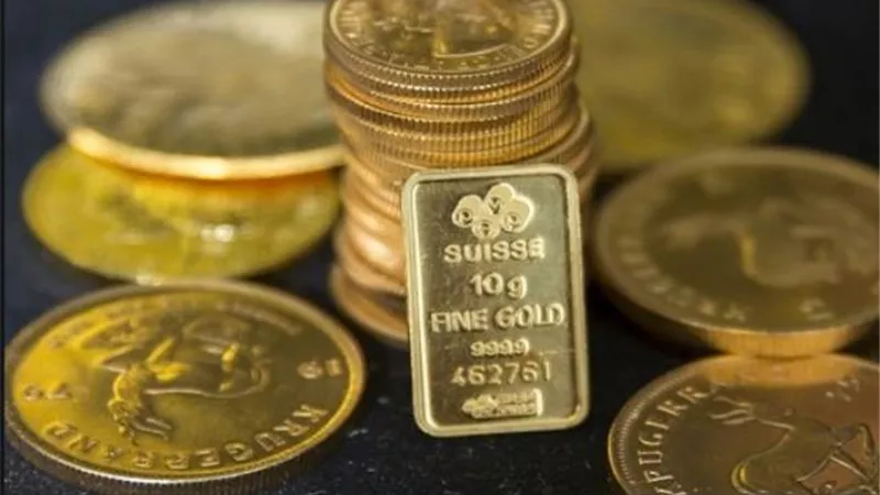 أسعار الذهب تستقر وسط ترقب كلمة رئيس المركزي الأمريكي