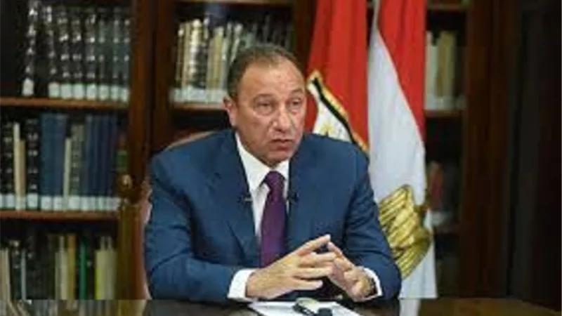 رئيس الأهلى يتابع ملف الصفقات الجديدة مع أمير توفيق