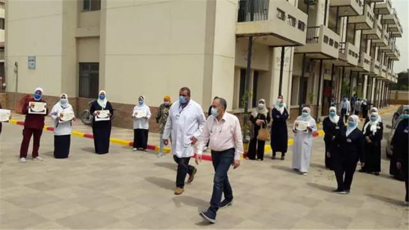 الإسماعيلية تكرم مقاتلات الجيش الأبيض في اليوم العالمي للتمريض .صور